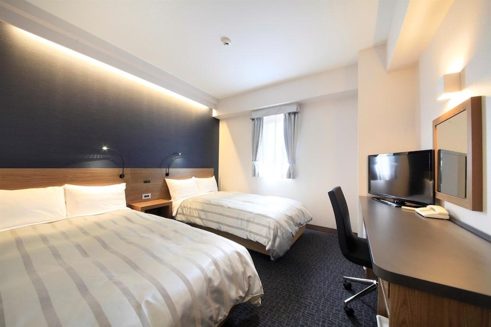 Atsugi Urban Hotel Bagian luar foto